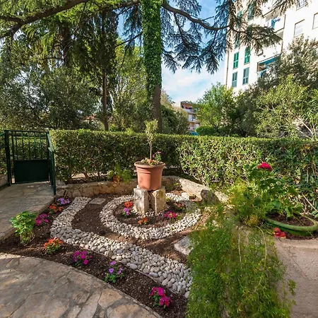 Terrace I Ντουμπρόβνικ